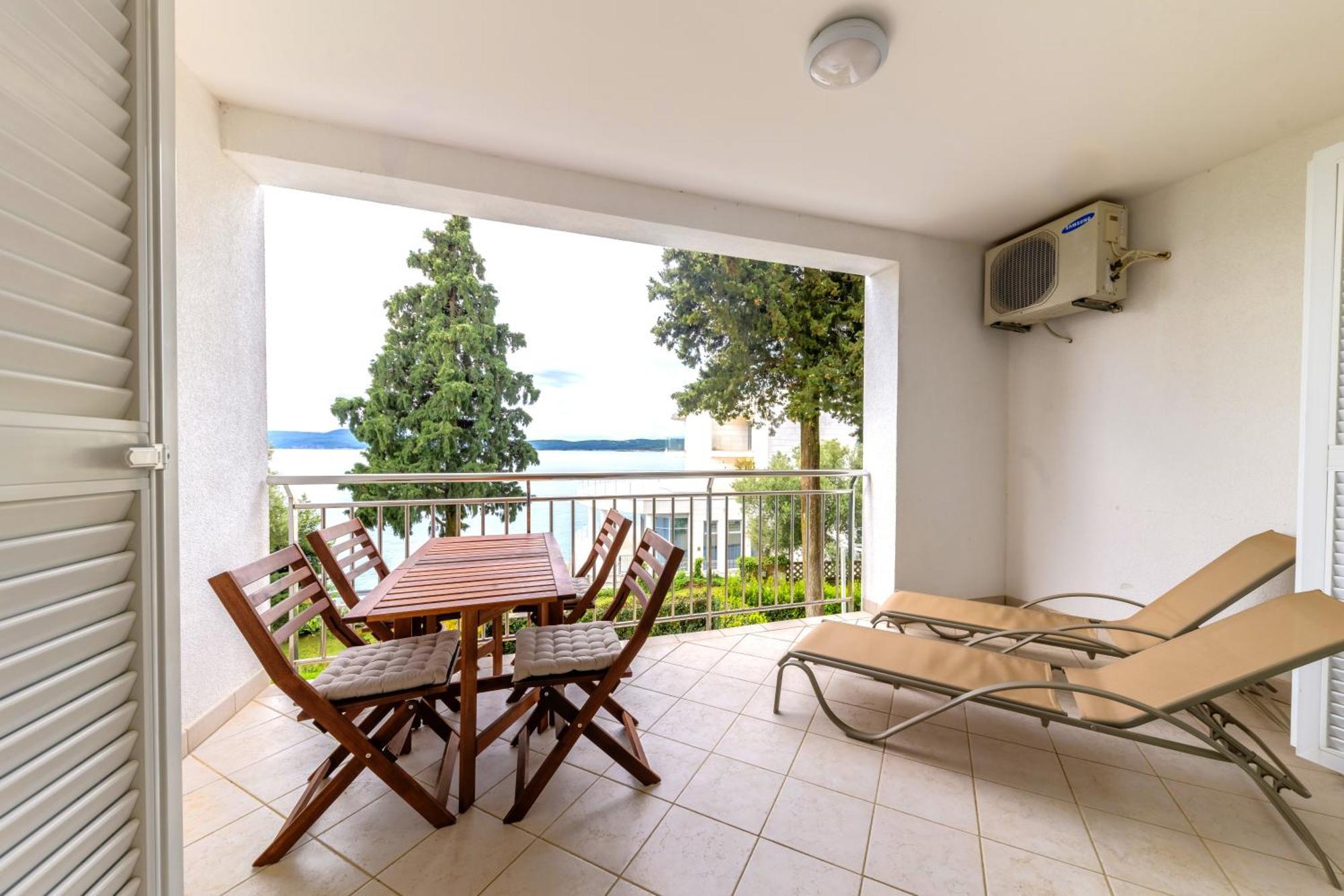 Apartmani Heta Alagic I Selce Exteriör bild